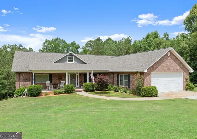 Homes for sale in Toccoa, GA | 1020 Easy St, Toccoa, GA 30577 | MLS# 10793249
