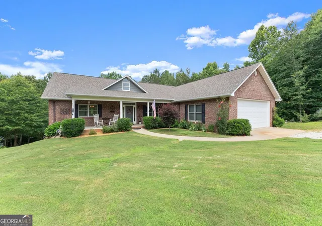 Homes for sale in Toccoa, GA | 1020 Easy St, Toccoa, GA 30577 | MLS# 10793249