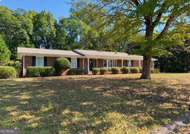 Photo 1 of Single family home for sale at 281 Hunnicutt Dr, Athens, GA 30606 | MLS# 10877907 | Listing updated on 2026-10-25