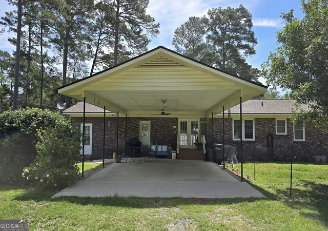 3rd image of 141 Dechene Dr, Thomasville, GA 31757 | MLS# 10753951