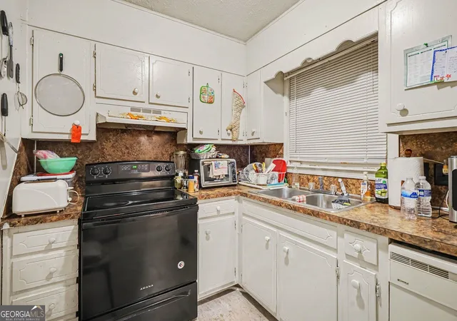 Photo 4 of Townhouse for sale at 1435 Forest Villa Dr Nw, Conyers, GA 30012 | MLS# 10818909 | Listing updated on 2026-08-22