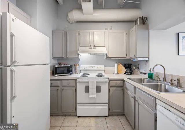 3rd image of 32 Peachtree St Nw #1605, Atlanta, GA 30303 | MLS# 10793511