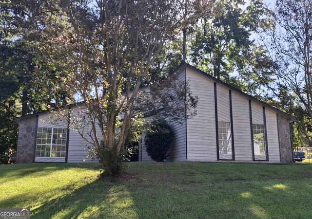Photo 1 of Single family home for sale at 7684 Antebellum Ln, Riverdale, GA 30274 | MLS# 10854286 | Listing updated on 2026-10-27