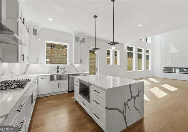 Photo 2 of Single family home for sale at 3985 Clifton Hl Ct, Cumming, GA 30040 | MLS# 10790861 | Listing updated on 2026-08-21