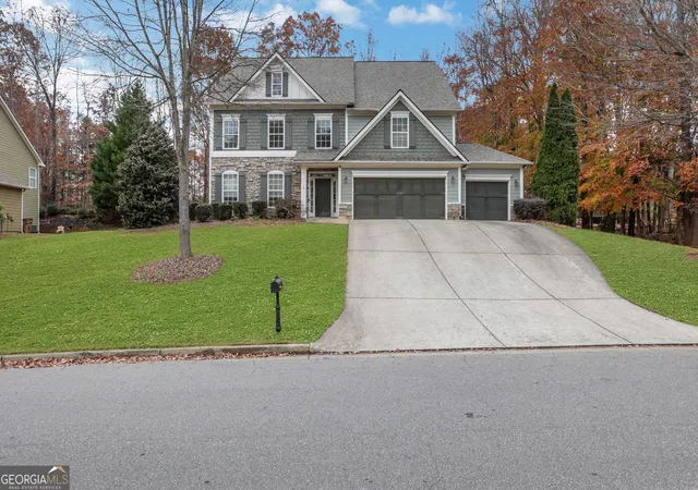 Photo 1 of Single family home for sale at 3180 Caney Crk Ln, Cumming, GA 30041 | MLS# 10729473 | Listing updated on 2026-09-12