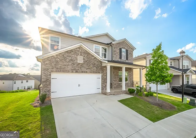 2nd image of 2012 Baron Manor Dr, Lawrenceville, GA 30044 | MLS# 10789194