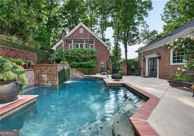 Photo 2 of Mansion for sale at 3650 Dumbarton Rd Nw, Atlanta, GA 30327 | MLS# 10759992 | Listing updated on 2026-09-06