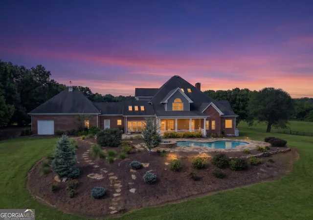 Photo 1 of Single family home for sale at 329 Willow Lakes Ln, Jefferson, GA 30549 | MLS# 10836082 | Listing updated on 2026-09-13