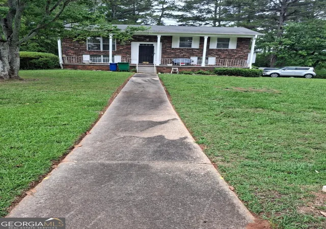 Photo 2 of Sale Pending at 2869 Gwendon Ter, Decatur, GA 30034 | MLS# 10778081 | Listing updated on 2026-09-29