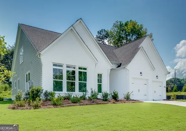 Photo 2 of Single family home for sale at 4810 Gadwall Wy, Cumming, GA 30028 | MLS# 10822441 | Listing updated on 2026-09-18