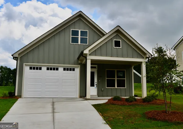 Photo 1 of Single family home for sale at 326 Andover Dr, Athens, GA 30607 | MLS# 10646299 | Listing updated on 2026-07-26