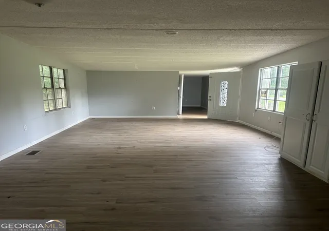4th image of 294 Turner Rd, Newnan, GA 30263 | MLS# 10789403