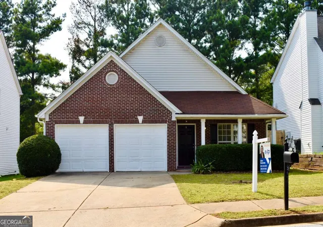 Single family home for sale at 260 Hulan Wy, Lawrenceville, GA 30044 | MLS# 10816777