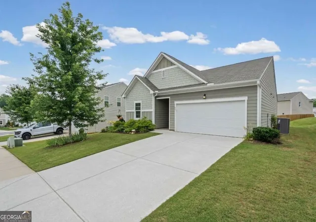 Photo 1 of Single family home for sale at 77 Shepard Dr, Dawsonville, GA 30534 | MLS# 10876129 | Listing updated on 2026-10-29