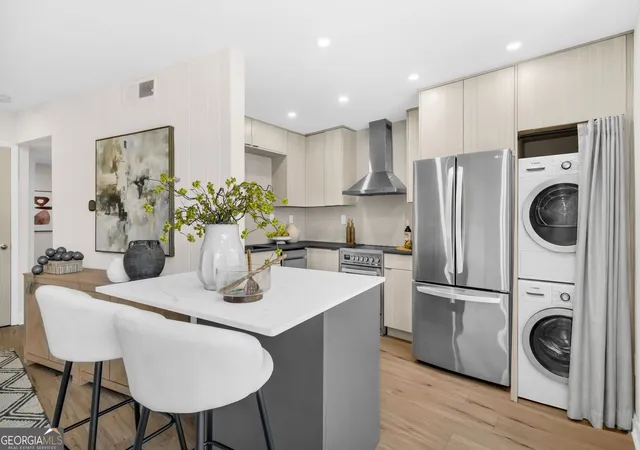 Photo 2 of Condo for sale at 120 Alden Ave Nw #C2, Atlanta, GA 30309 | MLS# 10833852 | Listing updated on 2026-09-11