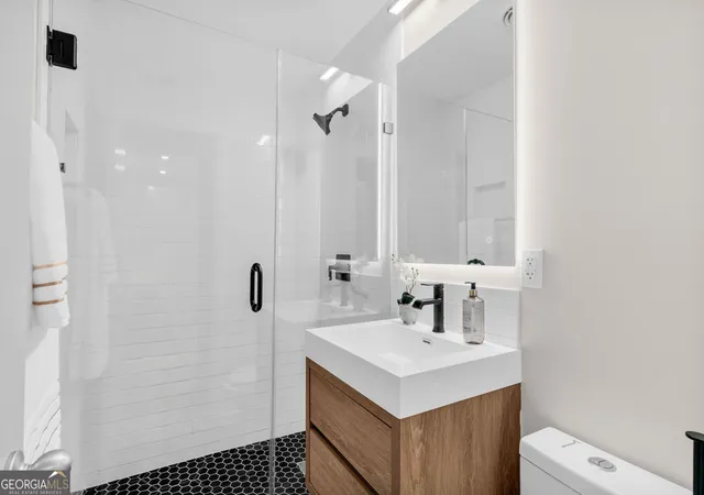 Photo 3 of Condo for sale at 120 Alden Ave Nw #C2, Atlanta, GA 30309 | MLS# 10833852 | Listing updated on 2026-10-15
