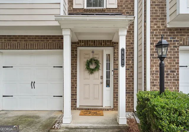 Photo 2 of Townhouse for sale at 632 Plaza Park Walk Se #632, Marietta, GA 30066 | MLS# 10726016 | Listing updated on 2026-08-21