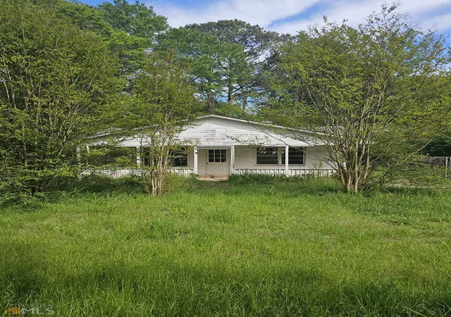 1st image of 111 Smith Rd, Newnan, GA 30263 | MLS# 10804170