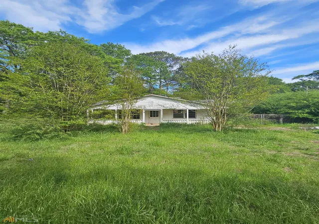 2nd image of 111 Smith Rd, Newnan, GA 30263 | MLS# 10804170