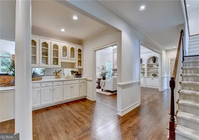 3rd image of 610 Turbridge Ct, Johns Creek, GA 30022 | MLS# 10825022