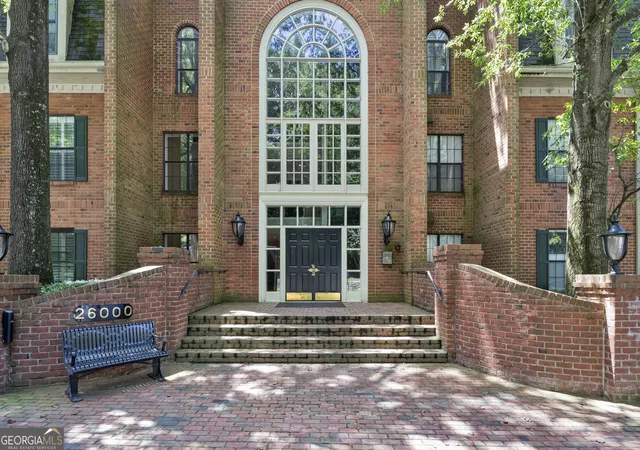 Listing Photo 2 - Condo for sale in building located at 26204 NE Plantation Dr, Atlanta, GA 30324
