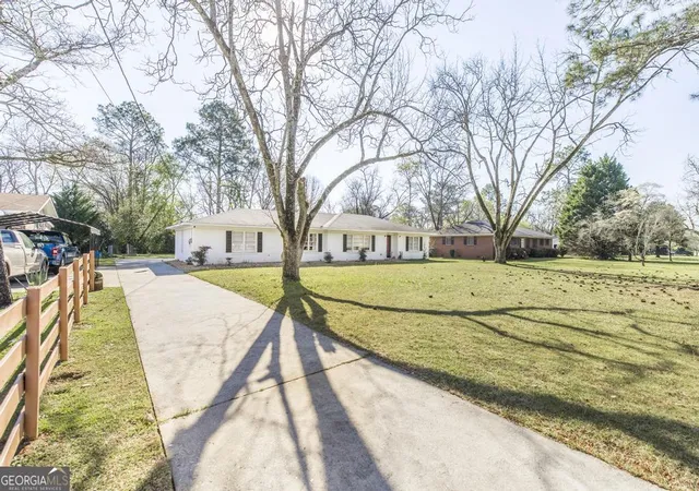 Homes for sale in Fort Valley, GA | 1402 Knoxville St, Fort Valley, GA 31030 | MLS# 10799059