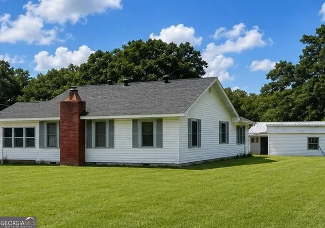 Photo 2 of Single family home for sale at 1385 W Currahee St, Toccoa, GA 30577 | MLS# 10823166 | Listing updated on 2026-08-31