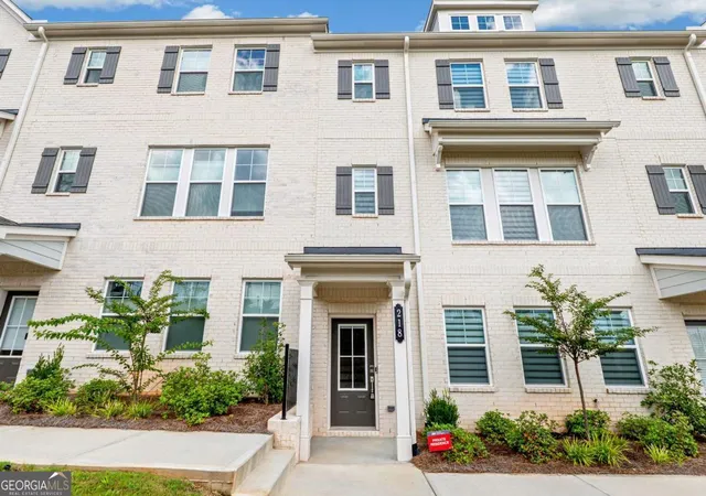 2nd image of 218 Maycrest Path, Tucker, GA 30084 | MLS# 10824116