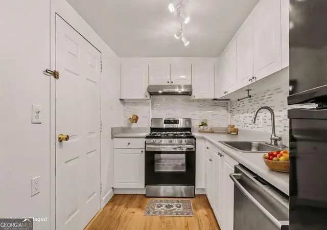 2nd image of 1501 Clairmont Rd #827, Decatur, GA 30033 | MLS# 10822277