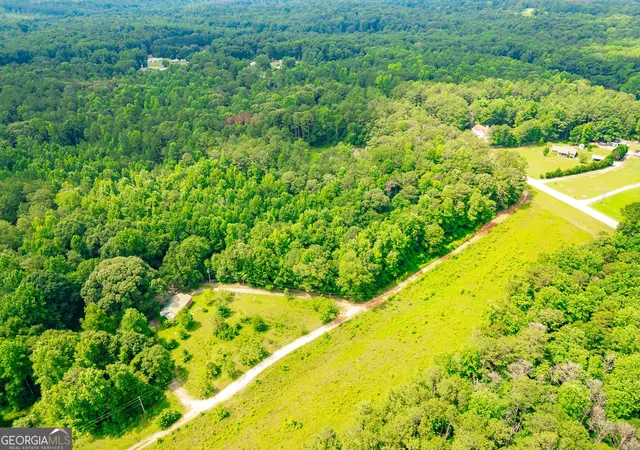 2nd image of 229 Dixon Rd, Newnan, GA 30263 | MLS# 10797578
