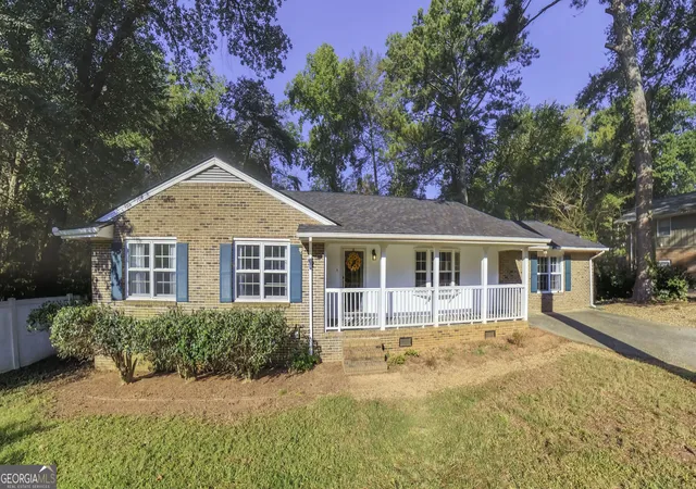 Photo 1 of Single family home for sale at 113 Amy Ln, Carrollton, GA 30117 | MLS# 10843739 | Listing updated on 2026-10-27