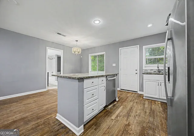 Photo 2 of Single family home for sale at 2146 Nelms Dr Sw, Atlanta, GA 30315 | MLS# 10835922 | Listing updated on 2026-09-12