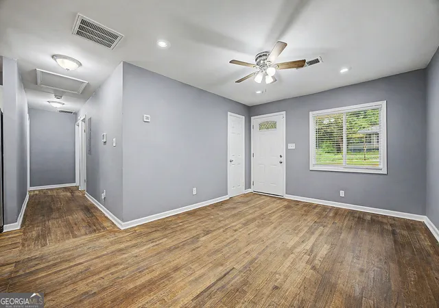 Photo 3 of Single family home for sale at 2146 Nelms Dr Sw, Atlanta, GA 30315 | MLS# 10835922 | Listing updated on 2026-09-12