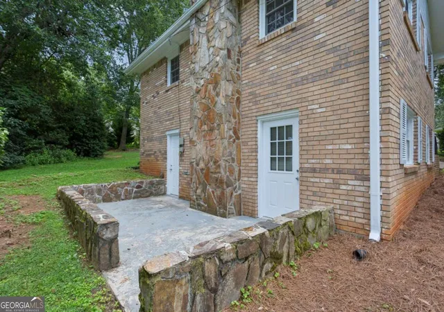 3rd image of 4165 Westview St, Douglasville, GA 30135 | MLS# 10820007