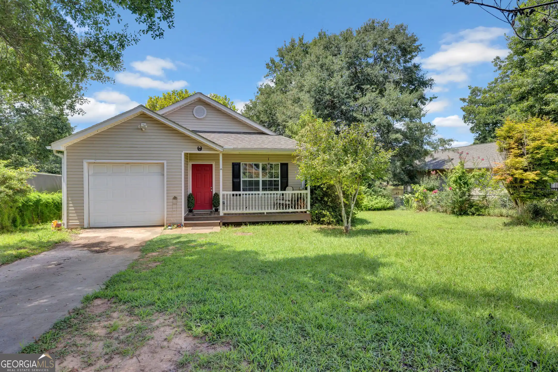 Photo 1 of Single family home for sale at 1159 Bell Cir, Madison, GA 30650 | MLS# 10823275 | Listing updated on 2026-10-22