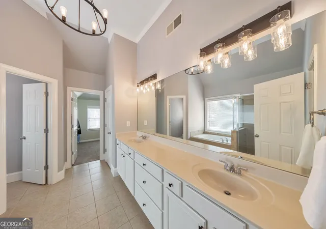 5th image of 62 Applewood Ln, Acworth, GA 30101 | MLS# 10819390