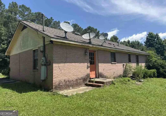 Photo 2 of Sale Pending at 2112 Auburn St, Tuskegee, AL 36083 | MLS# 10799443 | Listing updated on 2026-09-09