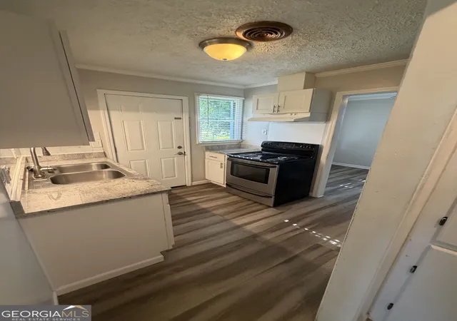 Photo 2 of Single family home for sale at 120 Meadowdale Dr, Warner Robins, GA 31088 | MLS# 10829848 | Listing updated on 2026-09-09