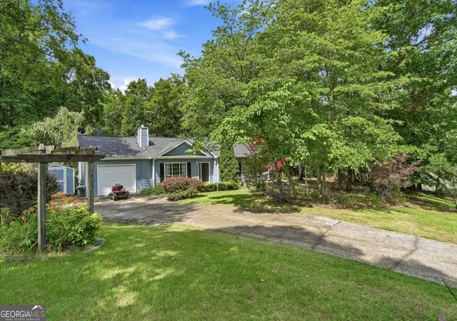 Homes for sale in Dawsonville, GA | 75 Spring Ridge Dr, Dawsonville, GA 30534 | MLS# 10775004