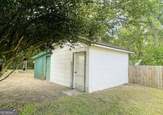 Homes for sale in Glennville, GA | 119 S Rushing St, Glennville, GA 30427 | MLS# 10804677