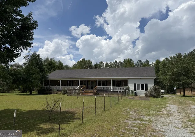 Photo 2 of Single family home for sale at 887 Orianna Rd, East Dublin, GA 31027 | MLS# 10820891 | Listing updated on 2026-09-23