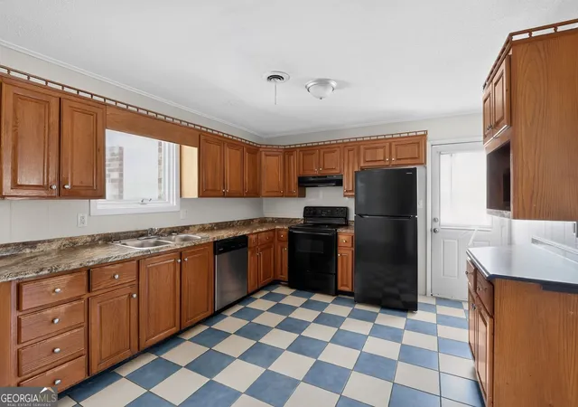 Photo 3 of Single family home for sale at 4218 Ervay St, Augusta, GA 30906 | MLS# 10829835 | Listing updated on 2026-09-03