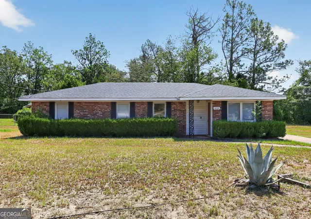 Photo 3 of Single family home for sale at 4218 Ervay St, Augusta, GA 30906 | MLS# 10829835 | Listing updated on 2026-10-16