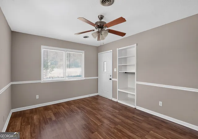 Photo 4 of Single family home for sale at 4218 Ervay St, Augusta, GA 30906 | MLS# 10829835 | Listing updated on 2026-10-16