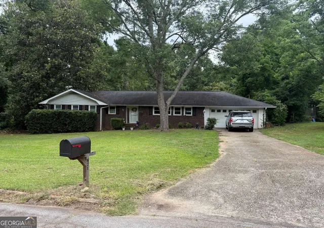 2nd image of 821 Shipp Cir Nw, Conyers, GA 30012 | MLS# 10797318