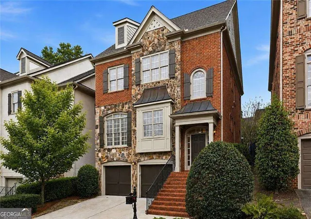 Homes for sale in Atlanta, GA | 1112 Valley Overlook Dr Ne, Atlanta, GA 30324 | MLS# 10779740