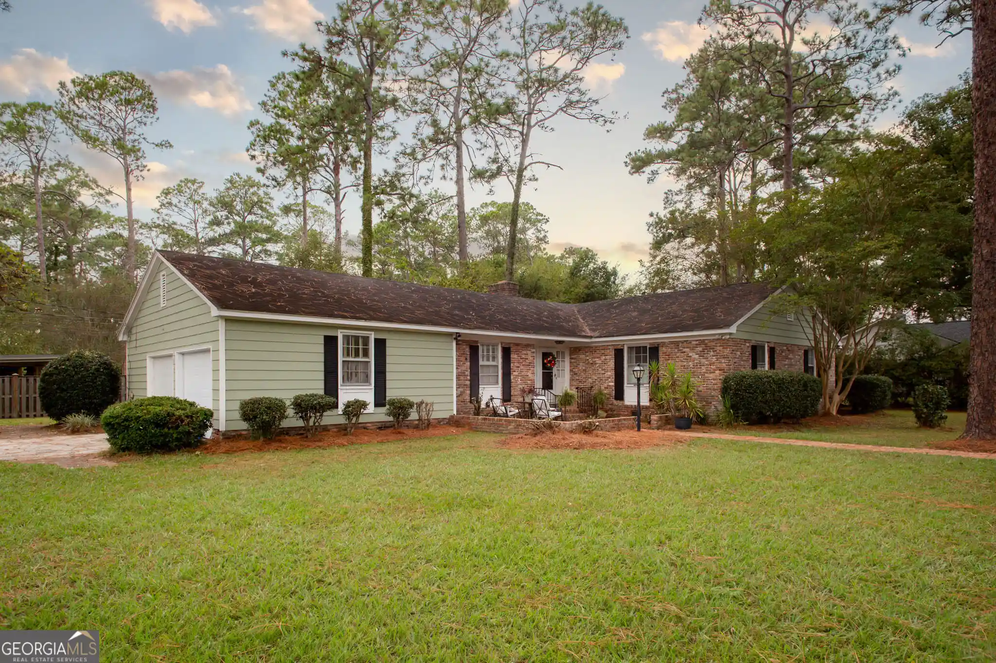 Photo 1 of Single family home for sale at 1601 Oconee Rd, Waycross, GA 31501 | MLS# 10779356 | Listing updated on 2026-10-14
