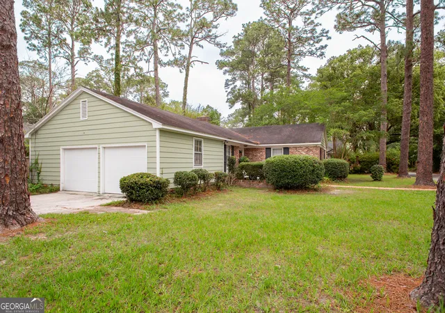 Homes for sale in Waycross, GA | 1601 Oconee Rd, Waycross, GA 31501 | MLS# 10779356
