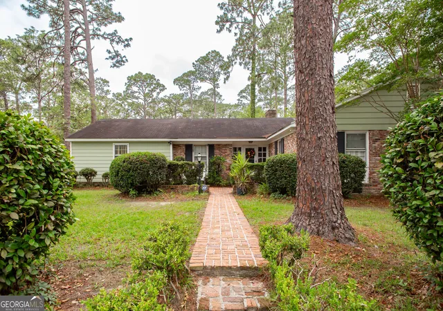 Homes for sale in Waycross, GA | 1601 Oconee Rd, Waycross, GA 31501 | MLS# 10779356