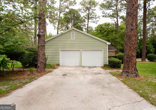 Homes for sale in Waycross, GA | 1601 Oconee Rd, Waycross, GA 31501 | MLS# 10779356